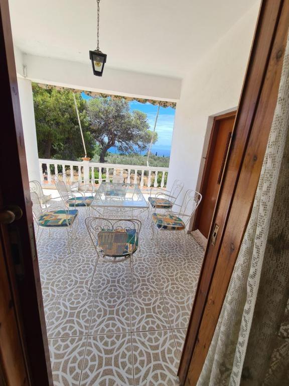 Το Κτήμα Της Ελιάς Του Τάκη Hostal Paralia Demonias Exterior foto