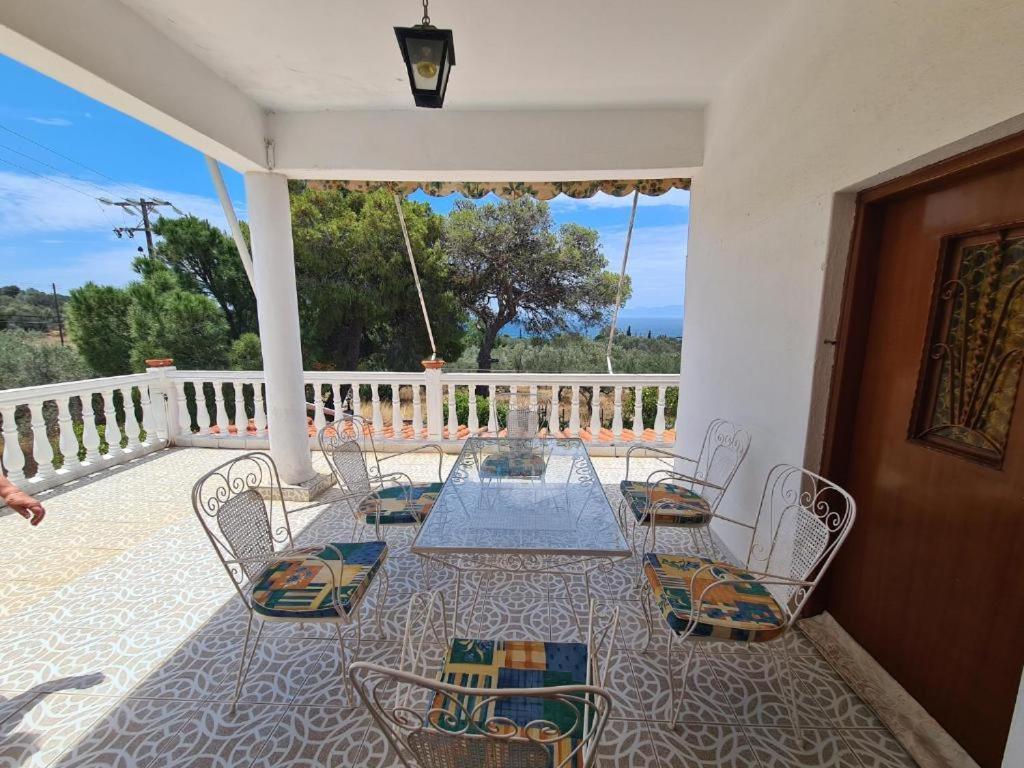 Το Κτήμα Της Ελιάς Του Τάκη Hostal Paralia Demonias Exterior foto