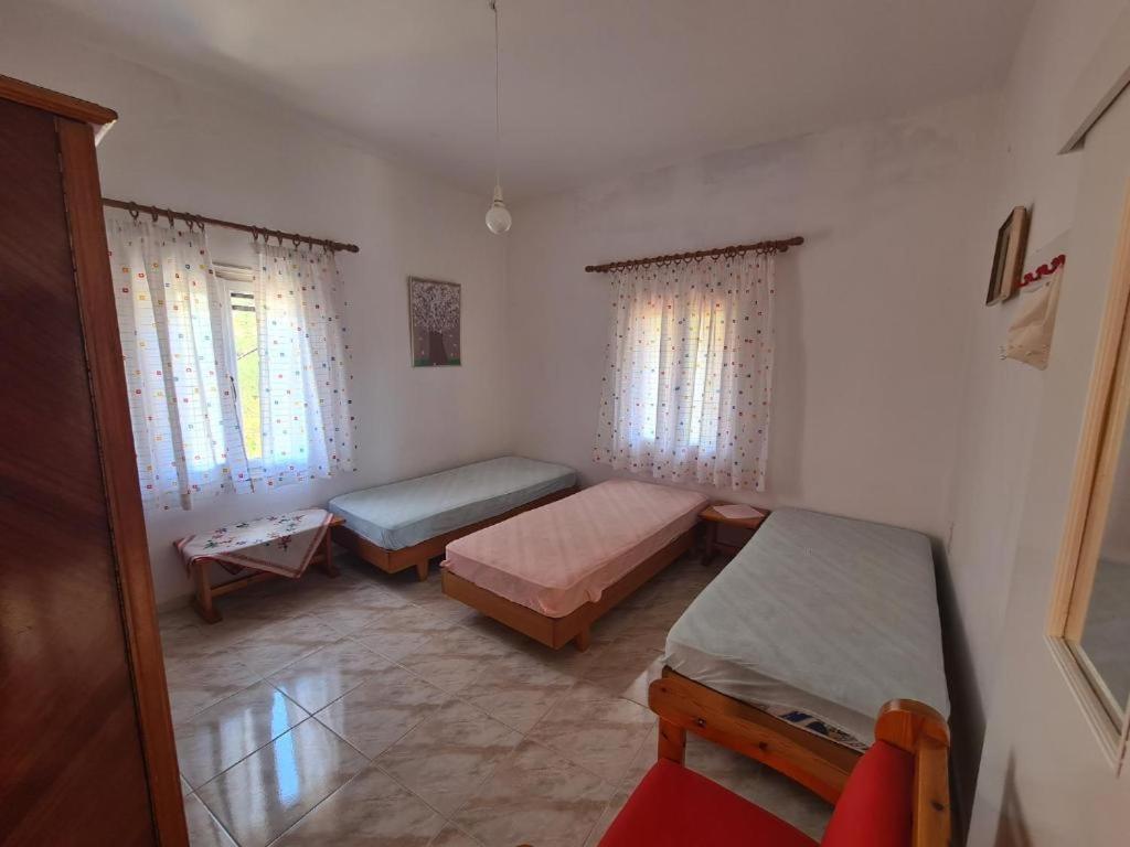Το Κτήμα Της Ελιάς Του Τάκη Hostal Paralia Demonias Exterior foto
